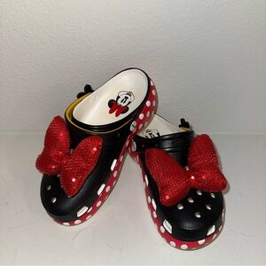 Minnie Mouse platform crocs woman’s 8